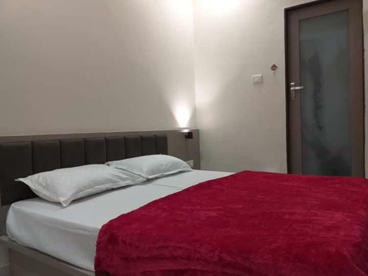 Hotel Diamond Castle Pāli Eksteriør billede
